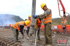 黄百铁路最长桥梁进入连